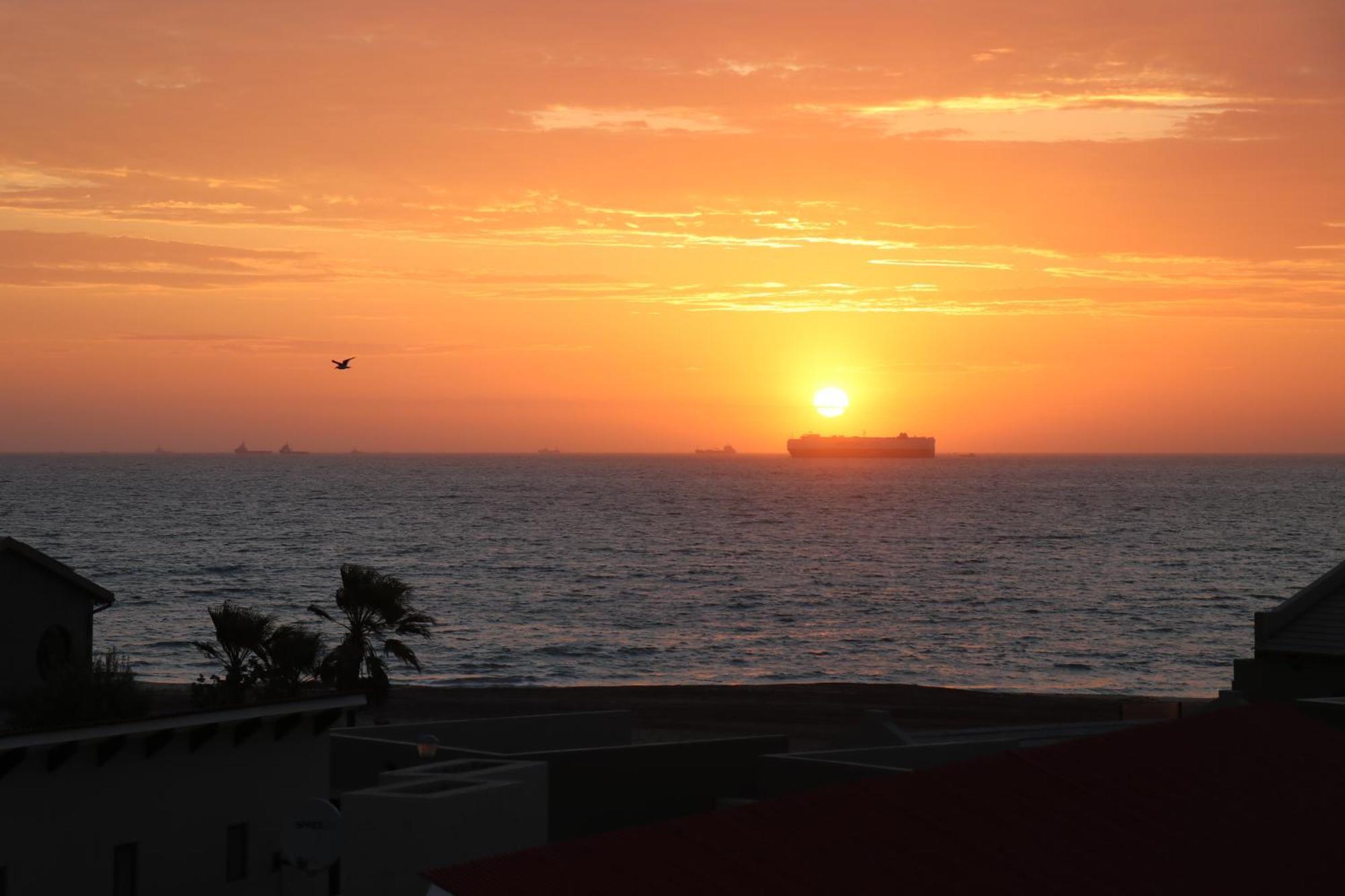 Dolphin Beach Self Catering Unit Walvis Bay Exterior foto